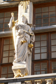 Statue de la justice, Grand Place de Bruxelles, 2018