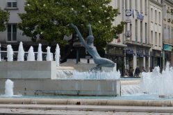 Fontaine, La naissance de Vnus de Jacques Coquillay, Place de la gare, Angers, 2019