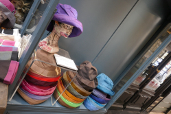 La boutique  chapeaux, Passage Sarget, Bordeaux, 2019
